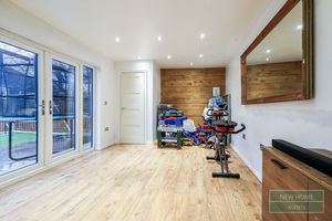 Photo 22- click for photo gallery